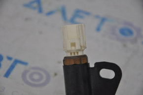 Coolant Temperature Sensor Lexus CT200h 11-17 with housing