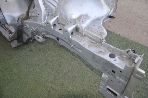 Front left quarter Lexus CT200h 11-17 silver, with central pillar, pokes on the pillar, upper pillar of the quarter is dented