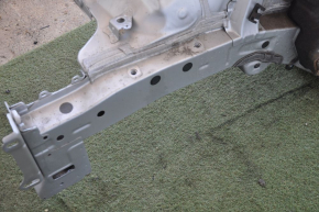 Front right quarter Lexus CT200h 11-17 silver with central pillar