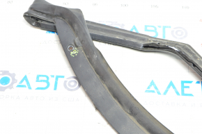 Door seal rear right on the end Acura MDX 14-20 chipped
