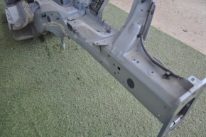 Front quarter left Hyundai Elantra AD 17-18 silver, with central pillar