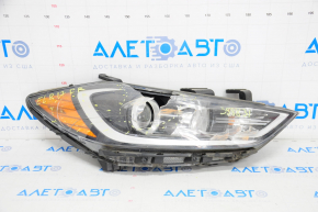 Headlight front right bare Hyundai Elantra AD 17-18 prerest halogen mount, broken glass