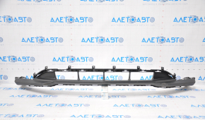 The front bumper lip of the Chevrolet Malibu 16-18 pre-rest is filed down, dented