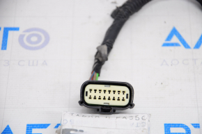 Lincoln MKC 15-18 pre-restoration headlight feature