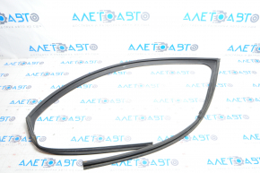 Front left glass seal for Lexus LS460 LS600h 07-17