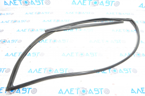 Front left glass seal for Lexus RX300 RX330 RX350 RX400h 04-08