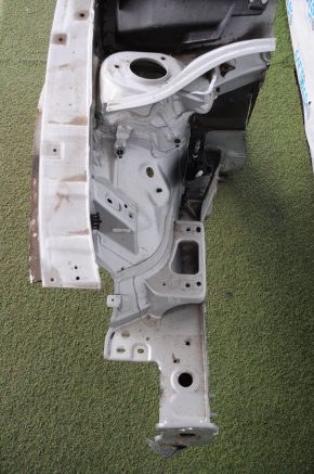 Front right quarter VW Passat b7 12-15 USA silver with central pillar, dented, bumps