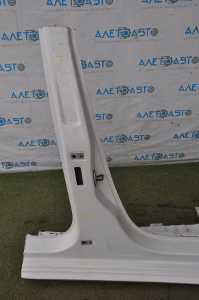 Front right quarter VW Passat b7 12-15 USA white with central pillar, pokes