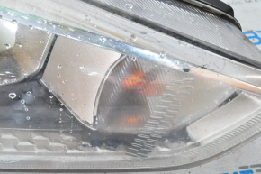 Headlight front right bare Ford Focus mk3 15-18 rest, halogen, light, water damage, chrome used