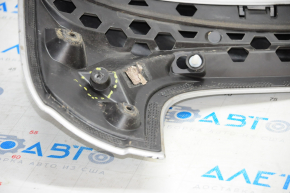 Ford Focus mk3 11-18 5d trunk door spoiler broken fastener