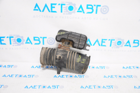 Air duct with resonator Toyota Highlander 08-13 3.5