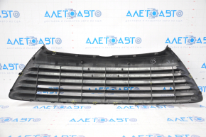 Front bumper grille Toyota Camry v55 15-17 usa LE is dented, fasteners are broken, tear, scratches