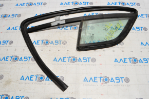 Door glass triangle with seal front right Buick Encore 13-19