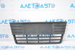 Front bumper grille central Ford Focus mk3 11-14 prerest mat, broken fasteners, tear, dent