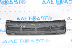 Front bumper grille central Ford Focus mk3 11-14 prerest mat, broken fasteners, tear, dent