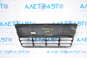 Front bumper grille central Ford Focus mk3 11-14 prerest matte, broken fasteners, tears, filed
