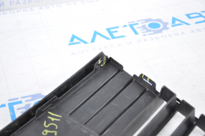 Front bumper grille central Ford Focus mk3 11-14 prerest matt fasteners torn, dented, scratches