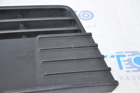 Front bumper grille central Ford Focus mk3 11-14 prerest matt fasteners torn, dented, scratches