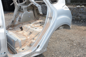 Quarter wing rear left Ford Focus mk3 11-18 5d silver UX on the body