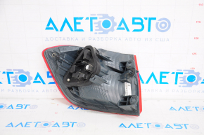 Light outer wing right BMW 3 F30 12-15 crack and chip on glass