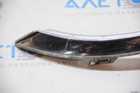 Molding lower grille front bumper upper Chrysler 200 15-17 swollen chrome