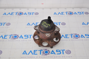 Rear left hub Toyota Prius 30 10-15 rusty, bearing jammed