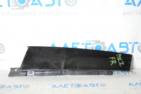 Lincoln MKZ 13-20 front right side door trim is worn