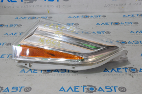 Front left turn signal Nissan Leaf 11-12