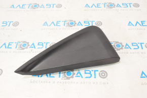 Triangle plug for the right rear fender of a Nissan Leaf 11-17