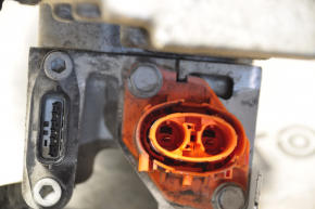 Nissan Leaf 13-17 SV SL air conditioning compressor broken housing