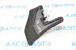 Inner right wing seal Nissan Leaf 11-12 broken right side