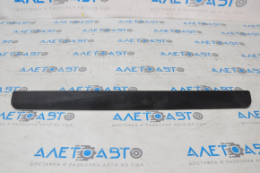 Outer front right threshold trim Nissan Leaf 11-12 black, broken guide