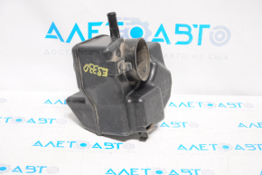 Resonator with air duct for the Lexus ES300 ES330 manifold