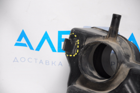 Resonator with air duct on the Lexus ES300 ES330 manifold, broken mount