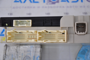 Body Control Module Toyota Prius 30 10-13 with fuse box under the dashboard, broken housing