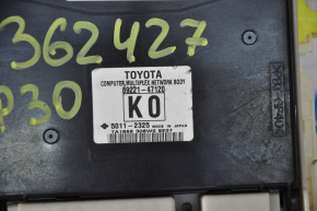 Body Control Module Toyota Prius 30 10-13 with fuse box under the dashboard, broken housing
