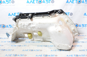 Left arch trim Lexus CT200h 11-17 missing plug