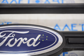 Radiator grill grill Ford Escape MK3 17-19 rest black, gloss, with emblem, scratch on emblem