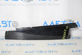 Door trim side front right GMC Terrain 10-17 bent from the corner