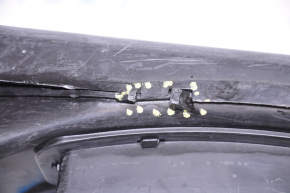 Air intake Nissan Murano z50 03-07 missing fragment, broken latches, defects along the edge
