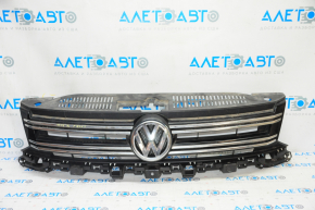 Radiator grill assembly VW Tiguan 12-18 rest with badge
