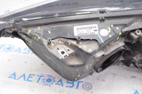 Headlight front right bare Ford Fusion mk5 13-16 broken housing, no plugs