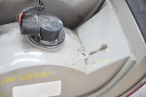 Left taillight Lincoln Town Car 98-11 scratches on glass, crack, broken housing, broken fastener