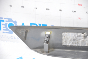 Ford Focus mk3 11-18 prerest 5d trunk door molding with emblem, fastening breaks, scratches on the emblem