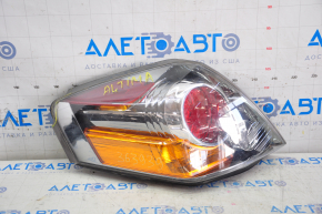 Right light Nissan Altima 07-12 broken glass