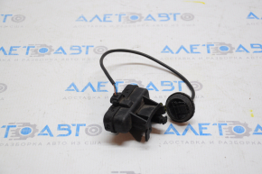 VW Tiguan 09-18 fuel filler flap lock edge broken
