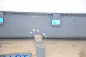 Right threshold Jeep Cherokee KL 14-23 structure, crack in fastening