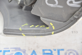 Right headlight Toyota Prius V 12-14 prerest, broken glass, cracked chrome, cracked housing