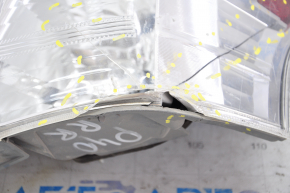 Right headlight Toyota Prius V 12-14 prerest, broken glass, cracked chrome, cracked housing