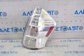 Right headlight Toyota Prius V 12-14 prerest, broken glass, cracked chrome, cracked housing
